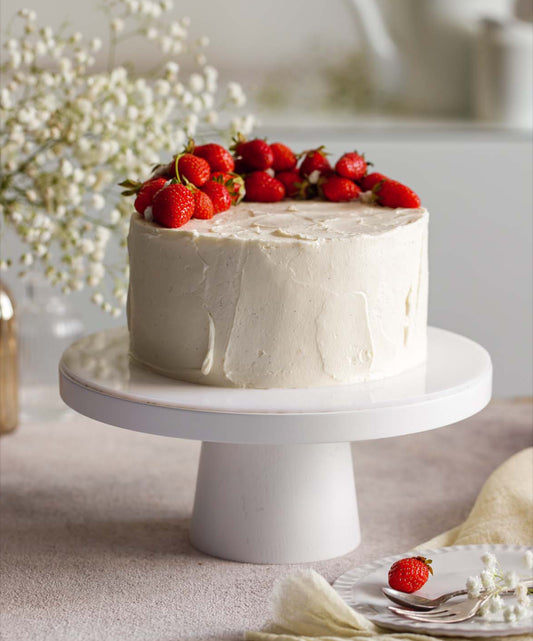 "Rainbow" Flowers and Vanilla Strawberry Cake