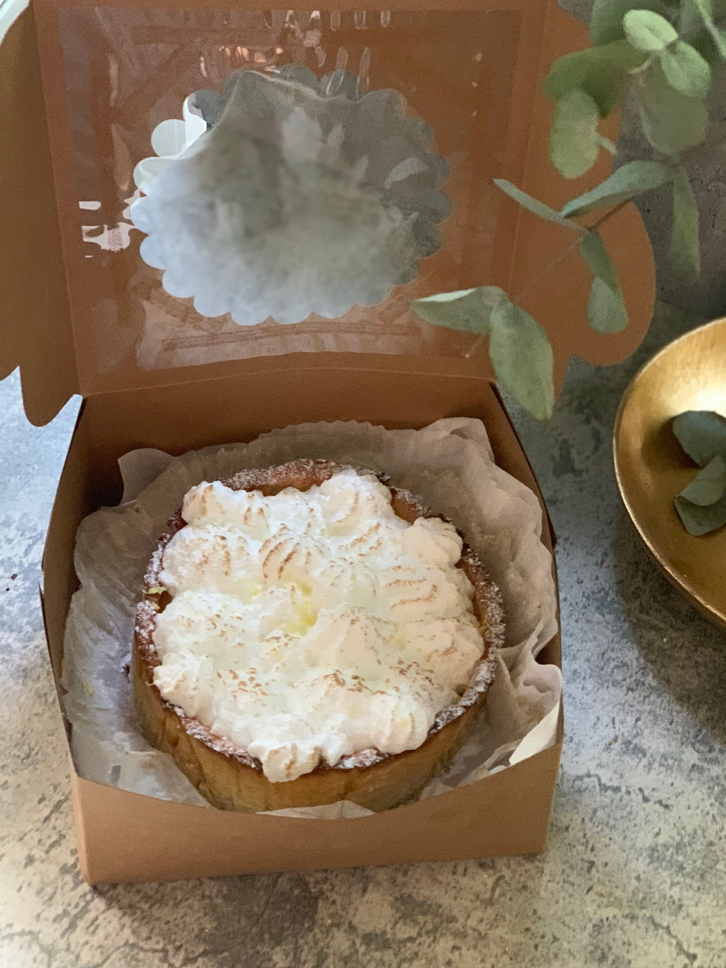 Keto lemon meringue pie
