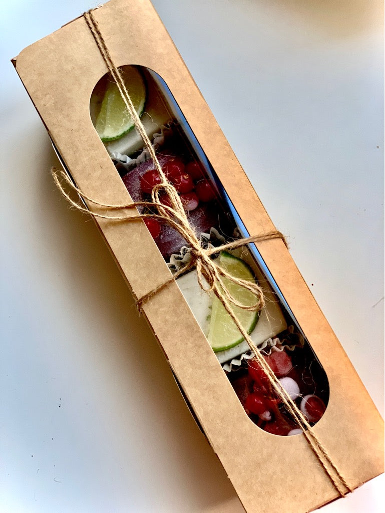 Set of vegan mini cheesecakes set