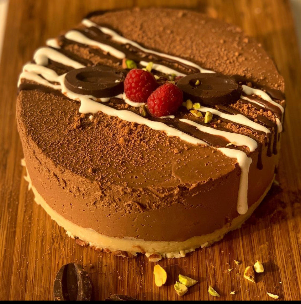 Chocolate Banana peanut cheesecake