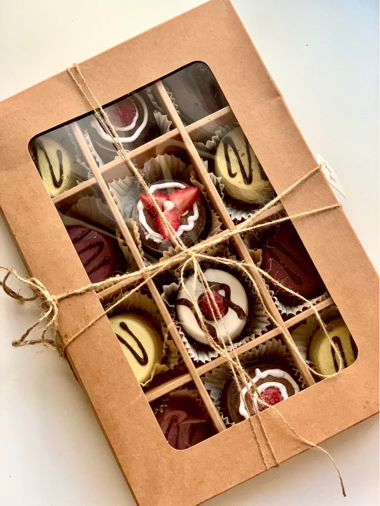 Set of vegan mini cheesecakes set