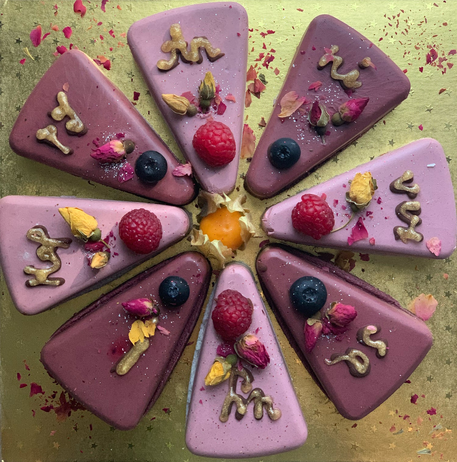 Raw vegan organic cakes and desserts
