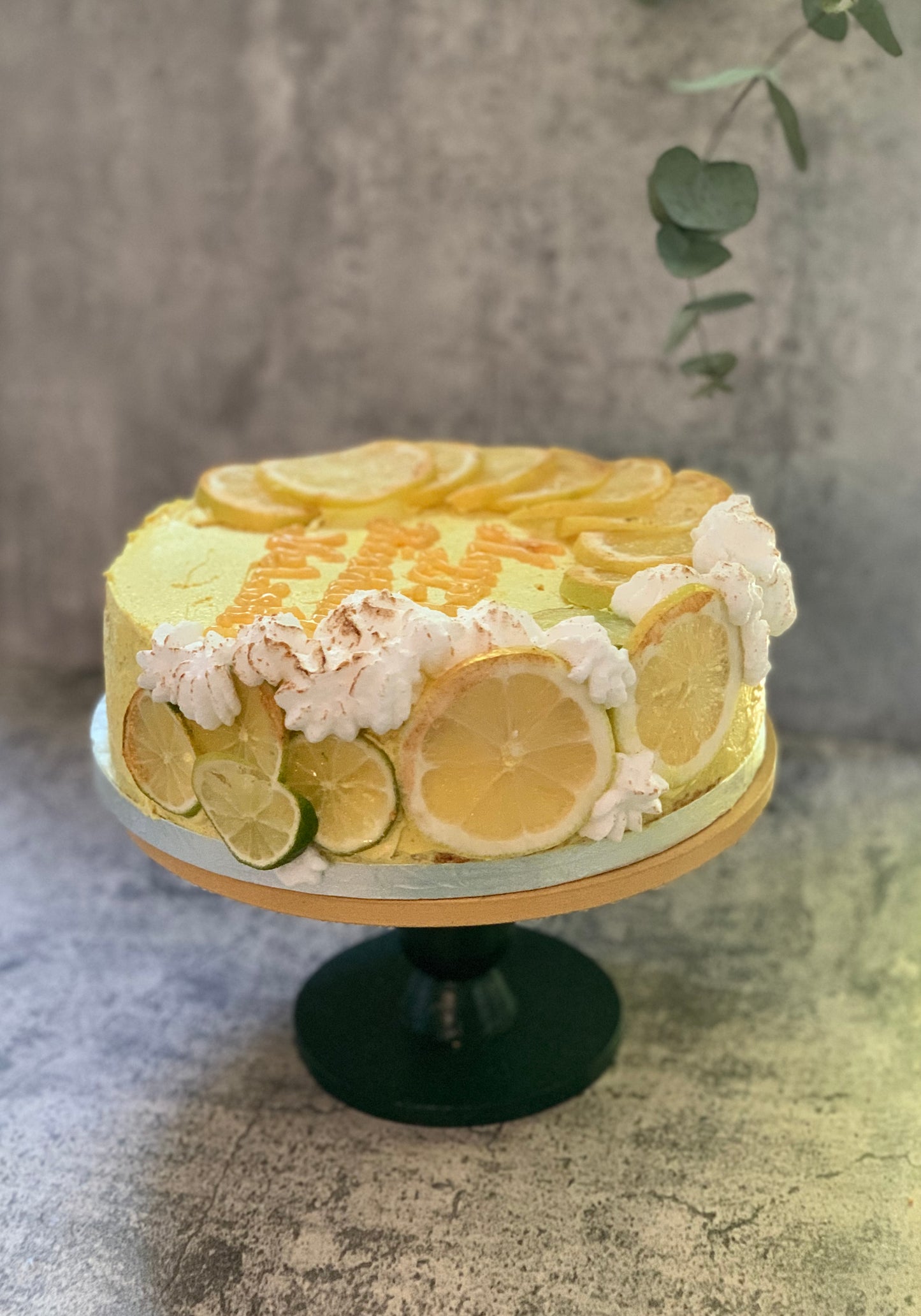 Кето-тройной лимонный пирог