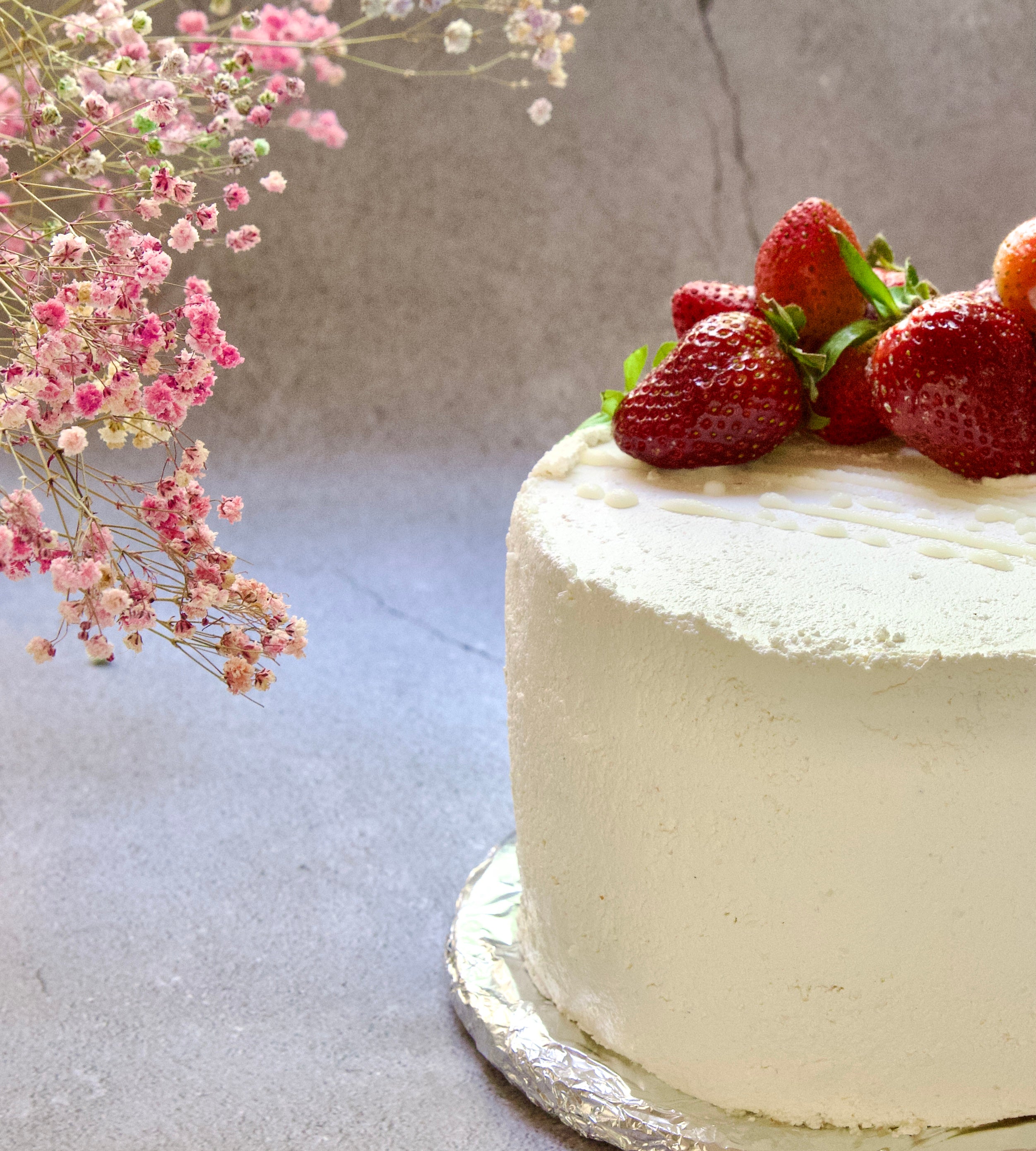 Безмолочный ванильный торт GF со сливочно-ванильной глазурью