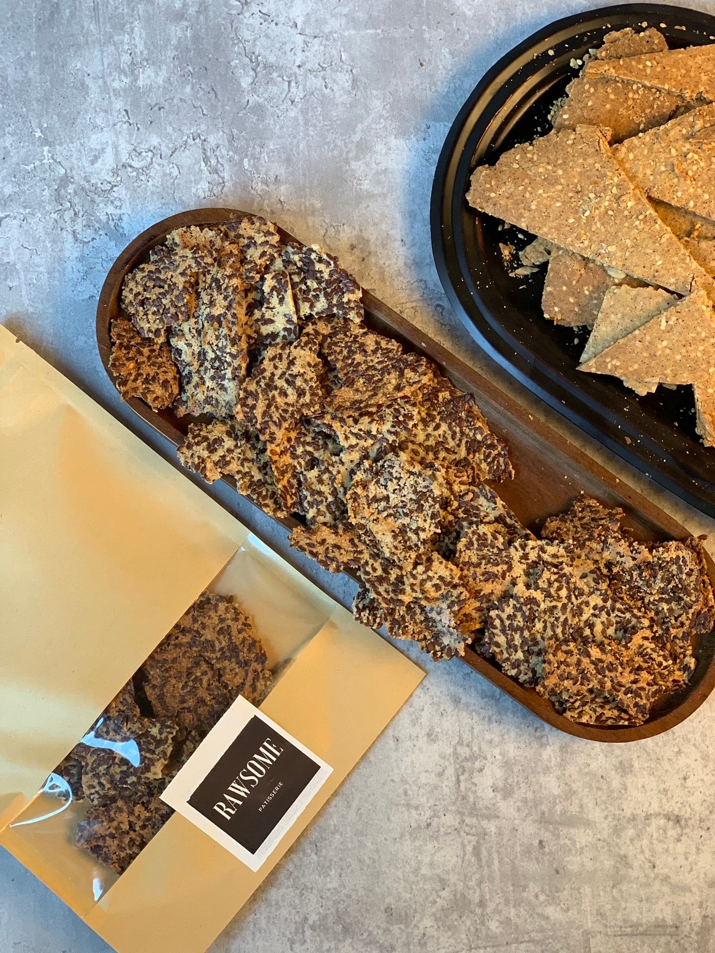 Organic flaxseed crackers