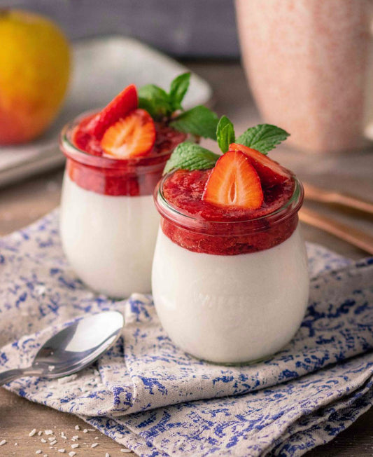 Vegan Panacota Strawberry In a Cup