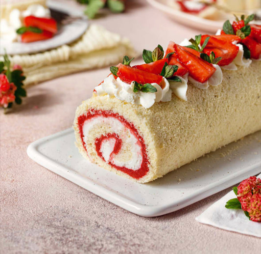 Low calorie/high protein Vanilla strawberry roll