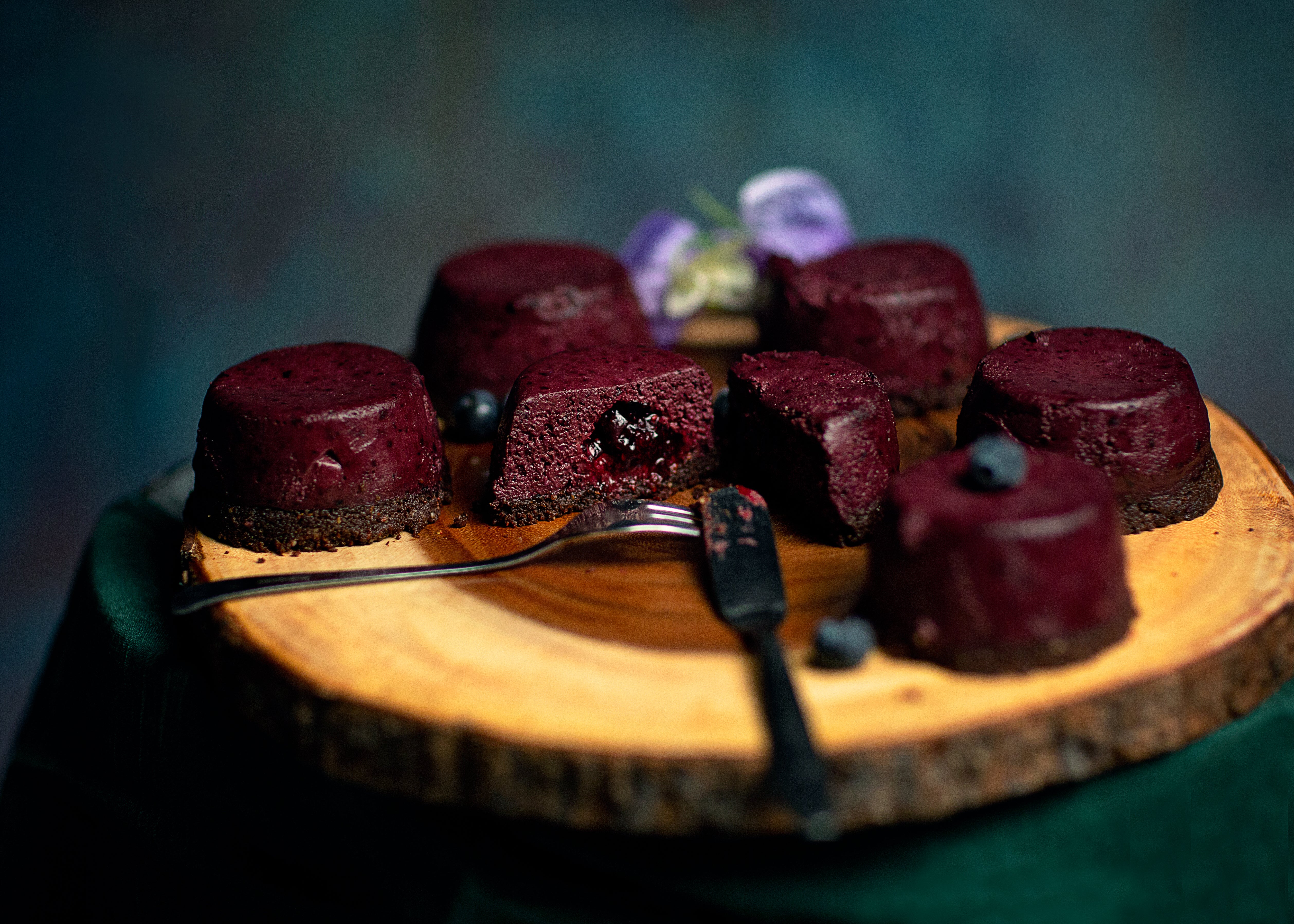 Guilt-Free Cakes & Desserts 101 , E-Book by Rawsome Patisserie