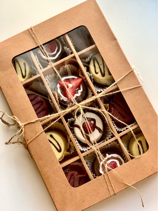 Set of vegan mini cheesecakes set